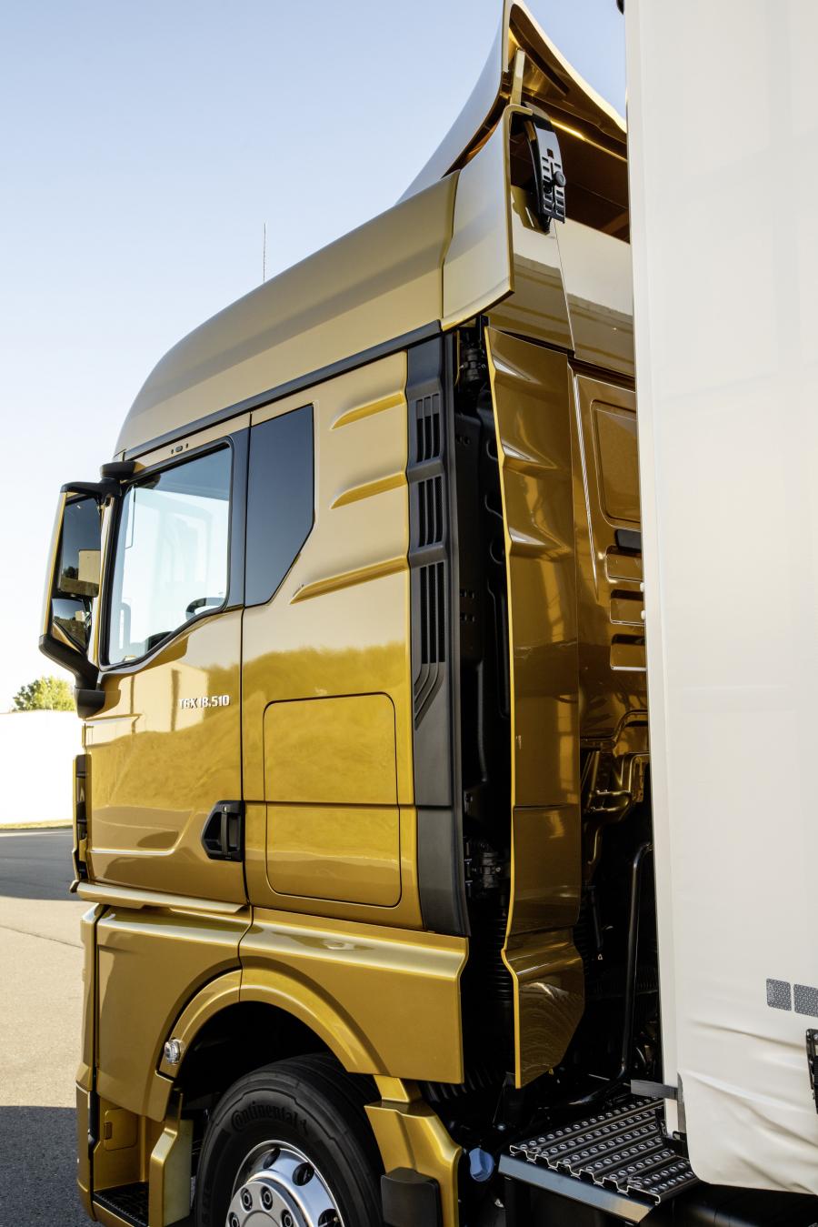 Детали экстерьера MAN TGX 18.510 GM 2020 года  (фото 12 из 32)